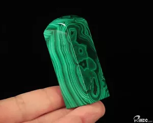 Pietra Preziosa 2,6" Malachite Sigillo Cristallo Intagliato a Mano, Guarigione Cristallo - Foto 1 di 6