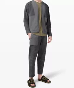 LULULEMON LAB Varsa Jacket Mens Jacket Graphite Gray/Black Size M NEW w/Tag $198 - Picture 1 of 11