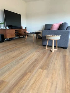 SPOTTED GUM COMMERCIAL GRADE WIDE WATERPROOF VINYL PLANK GLUE DIY EASY FLOORING - Picture 1 of 12