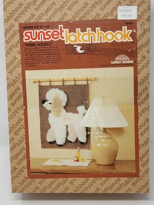 Sunset Latchhook Pierre Poodle Foto 1 de 3