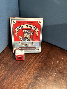 The Little Book Of SOLITAIRE: 40 FORTY GAME Versions & TINY CARD DECK 2002 NEW - Foto 1 di 7