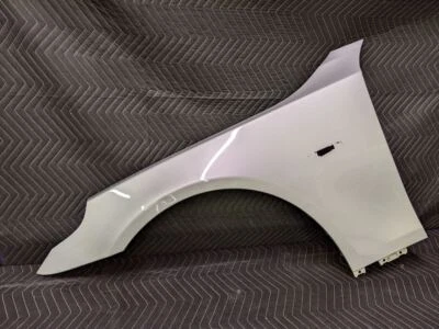 Guardabarros izquierdo bmw e60 serie 5 plateado 41357111429 Foto 1 de 4