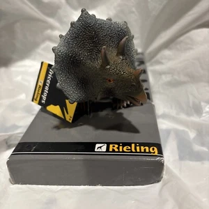 Toys"R"Us Rieling Triceratops 6” Dinosaur Figure Statue New - Picture 1 of 4