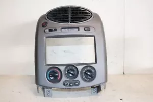 2004-2005 SATURN VUE AC HEATER TEMP CONTROL W/TRIM BEZEL OEM R#3285 - Picture 1 of 9