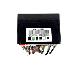 2008 Pontiac Torrent Body Control Computer Module BCM BCU # 25847589 OEM - Picture 1 of 3
