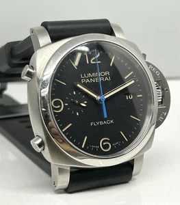 Panerai Luminor Men's Black Watch with Rubber Strap - PAM00524 - Picture 1 of 10