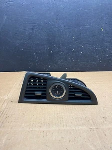 2001-2004 Nissan Pathfinder QX4 Center Dash Vent Clock Trim Bezel Clock N2837 DG - Picture 1 of 8