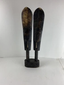 Estatua tribal africana de madera doble cabeza hecha a mano tallada marrón - Imagen 1 de 9