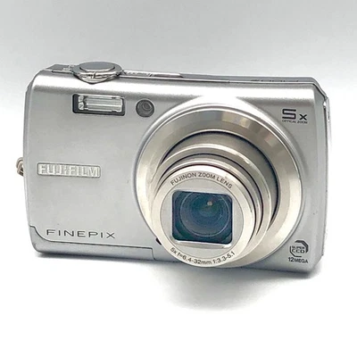 FujiFilm FinePix F100fd 12.0 MegaPixels Silver Compact Digital Camera From Japan - Image 1 of 4