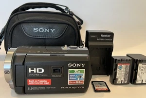 Sony HDR-PJ430V HD Handycam Camcorder Bundle with Built-in Projector Tested - Picture 1 of 10
