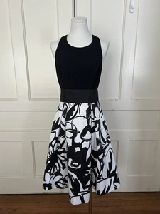 WHBM Floral Fit and Flare Belted Midi Dress Womens Size 6P Black White NWT - Picture 1 of 8