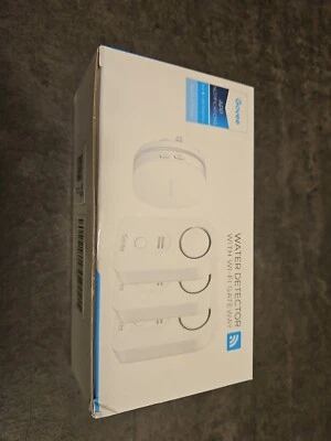 Govee Water Detector 3 Pack with RF Wi-Fi Gateway B5040101 -2 / H5054 + H5040 - Image 1 of 4