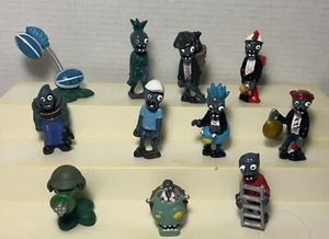 Lot of 11 Plants vs Zombies Figures All Different - No Dupes - Picture 1 of 5