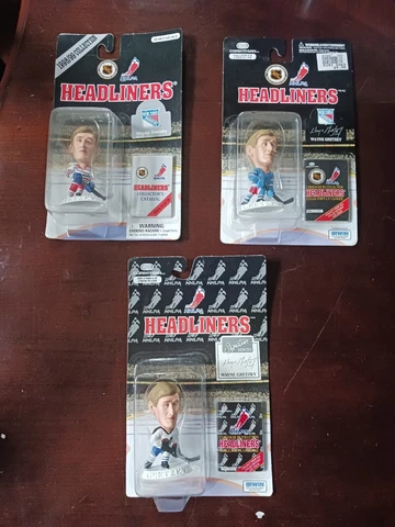 Lot of 3 DIFFERENT  Wayne Gretzky Headliners - Rangers home, away and NHLPA Cover