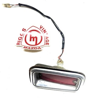 Задний угловой габаритный фонарь в сборе с корпусом для Mazda Rx2 616 Capella - Изображение 1 из 3