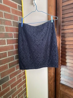 Banana Republic Mujer Petite Falda Encaje Azul Marino, Talla 4 y Cremallera Trasera Foto 1 de 4