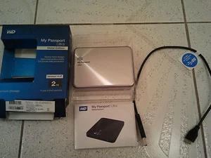 WD WESTERN DIGITAL PASSPORT ULTRA METAL EDITION SILVER 2TB HDD RARE - Picture 1 of 3