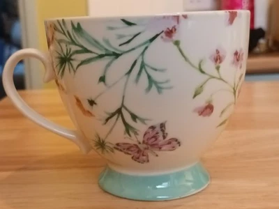 Taza de té de café Kitchencraft China floral/con patas de mariposa Foto 1 de 4
