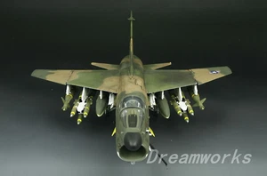  Trompetista construido ganador del premio 1/32 USAF Vought A-7D Corsair II 356th Sq + PE - Imagen 1 de 24