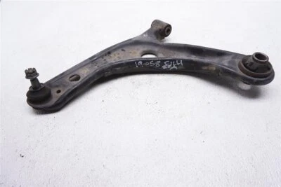 Brazo de control inferior del conductor delantero Toyota Prius C 2012-2019 48069-59135 Foto 1 de 4