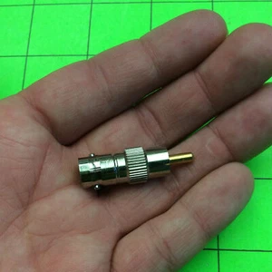 Bnc to RCA Adapter Adaptor Connector - Picture 1 of 4