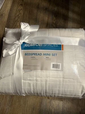 Comfort Spaces Queen 3pc Bedspread set CS13-1495 White Kienna Collection Quilted - Image 1 of 3