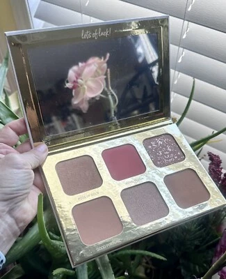 $46 True + Luscious Lucky Glow Bronzer And Highlighter Palette 3.8g Full Sz NIB - Image 1 of 4