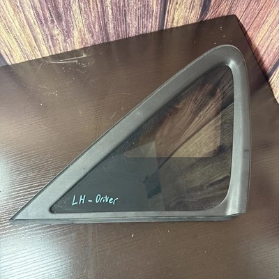 Driver Quarter Glass With Privacy Tint Hydrogen Fcv Fits 10-16 TUCSON 1617666 - Image 1 of 4