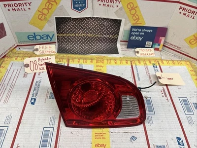 07-09 LÁMPARA LUZ TRASERA INTERIOR IZQUIERDA CONDUCTOR HYUNDAI SANTA FE # 92405-0W050 OEM Foto 1 de 4