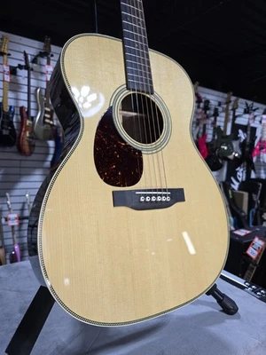 Martin OM-28L serie estándar - tóner natural con envejecimiento (2025), con estuche rígido original #685 Foto 1 de 4