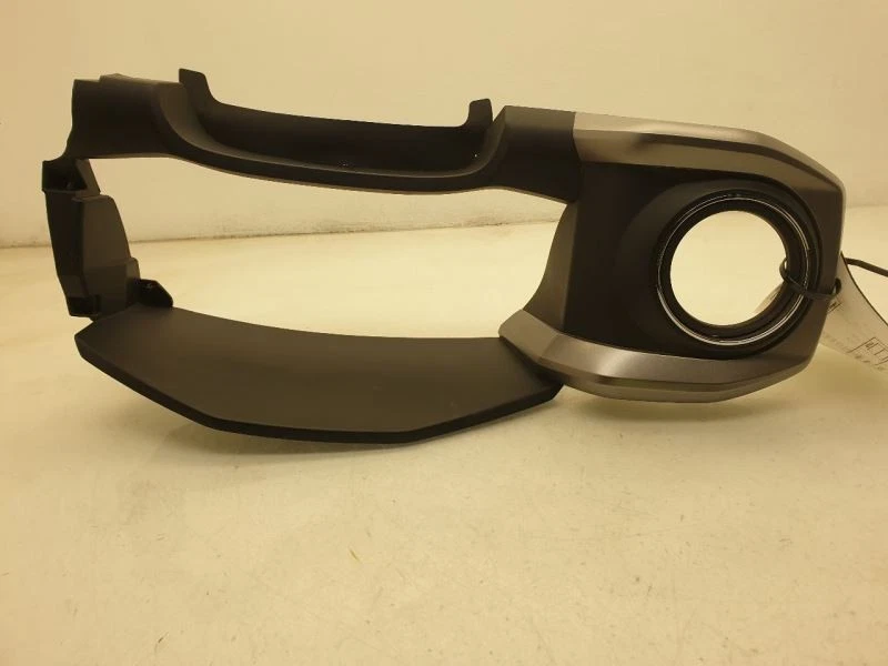 Toyota Tacoma SR5 2019 velocímetro tablero bisel montaje  Foto 1 de 4