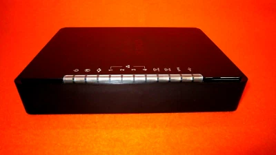 Cisco RV134W V3 VDSL2 /ADSL2+ WAN Wireless-AC VPN Firewall Router - Image 1 of 4