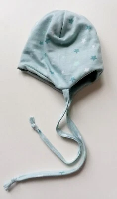 NEU * Babymütze mit Ohrenschutz * Mütze Neugeborene * Erstlingsmütze * Sterne - Bild 1 von 4
