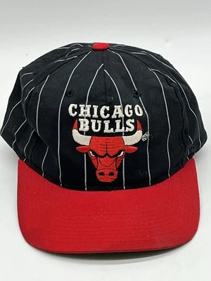 SOMBRERO SNAPBACK VINTAGE DE LOS CHICAGO BULLS HECHO EN COREA STARTER NBA CON LICENCIA OFICIAL Foto 1 de 4