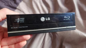 LG CH12LS28 BD-ROM/DVD Rewriter SATA Internal Optical Drive - Picture 1 of 3