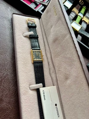 Citizen Vintage Tank Style Watch Quartz Case 23x29mm Wrist 19cm Rare - Image 1 of 4