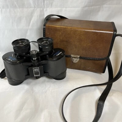 Vintage Bushnell 7x35 Binoculars Wide Angle InstaFocus Sportview  With Hard Case - Image 1 of 4