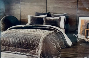 NWT Kevin OBrien®FULL/QUEEN STUDI0 TALLULAH COLLECTCirrus Pewter Velvet Coverlet - Picture 1 of 16
