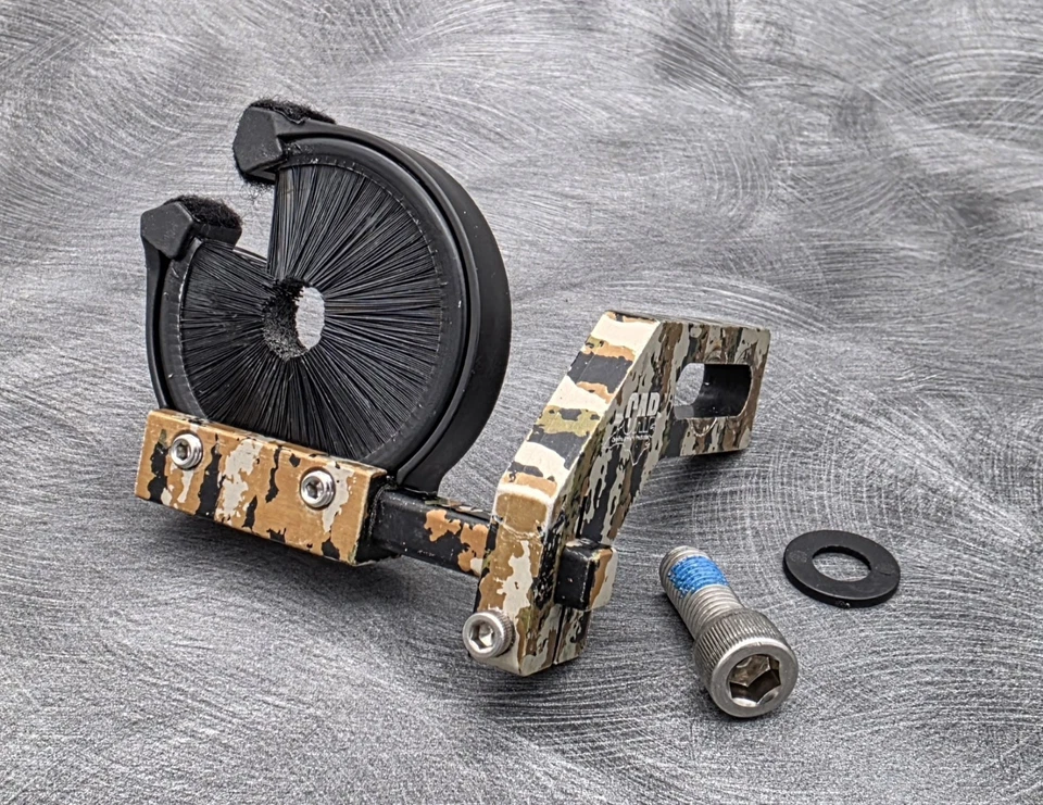 Carolina Archery Whisker Biscuit RH with Upgraded Stainless Steel Hardware  - Image 1 of 4