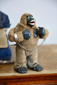 Vintage Marx King Kong Wind-Up Toy Gorilla Working Chain Manacles Original Tag - Picture 1 of 12