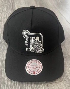 Detroit Tigers Mitchell & Ness SnapBack Adjustable Hat Pro Pinch Fit Black Color - Picture 1 of 4