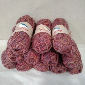 Bernat Frosting Garnpaket 12 Knäuel Wolle Nylonmischung 35126 Posten F Mulberry Frost - Bild 1 von 10