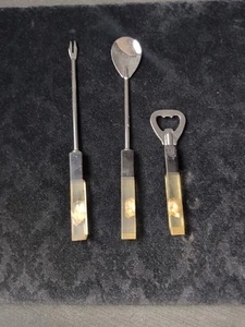 Vintage MCM manico acrilico con guscio ostrica perla barra set apri agitatore forcella - Foto 1 di 8