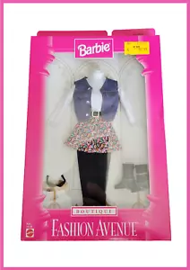 Mattel: Barbie 1997 Fashion Avenue Boutique Collection Clothing Set #16394 - Picture 1 of 3