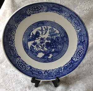 Vintage Royal China Co. Blue Willow DINNER PLATE 10" - Picture 1 of 3