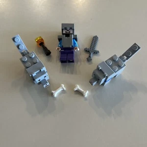 Lego Minifigure Minecraft Lot O - Two Wolves With Bones, Steve & Weapons - Picture 1 of 3