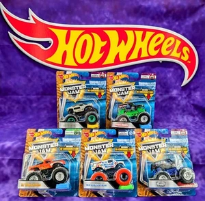 Hot Wheels Monster Jam RARE Ice Cream Man Clear Crushers in 5 Truck Set - Bild 1 von 7