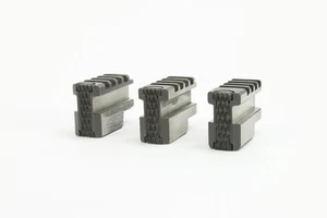 Mandíbulas e insertos de mandril Steel Dragon Tools® 1215 para máquina roscadora de tuberías - Imagen 1 de 6