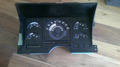 Cuadro de instrumentos C1500 C2500 K1500 K2500 1988-1990 transmisión manual 253 k millas Foto 1 de 3