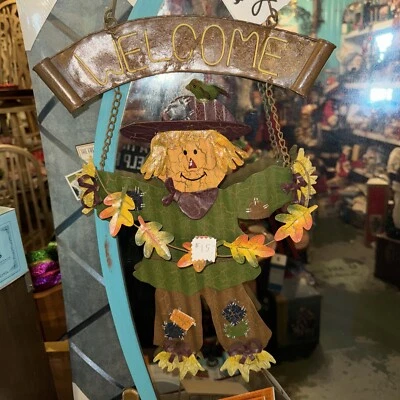 Scarecrow Shape Holding Leave Tin Welcome Sign Fall Harvest Door Decoration - Image 1 of 4